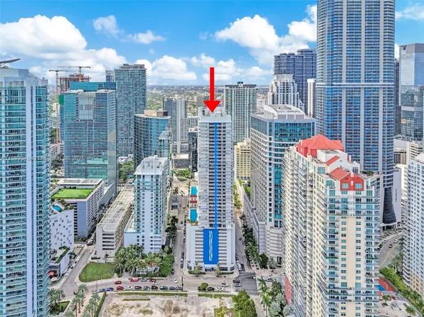 1200 Brickell Bay Dr APT 3501, Miami, FL 33131