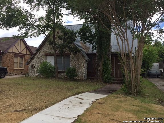 5th image of 2028 W Huisache Ave