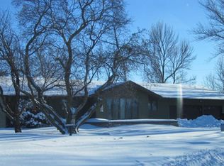 119 Circle Dr, Buffalo Center, IA 50424