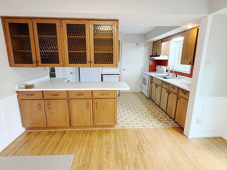 711 Algoma Ave #UPPER LEVEL — Photo 6