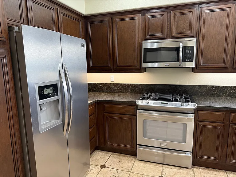 231 Camino Toluca — Photo 15