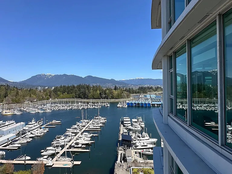 1777 Bayshore Dr #Penthouse 4 — Photo 31