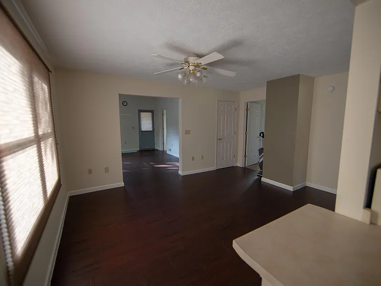 414 W Bluff St — Photo 7