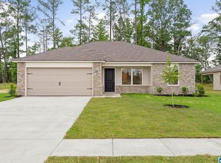 884 Camden Loop, Calera, AL 35040