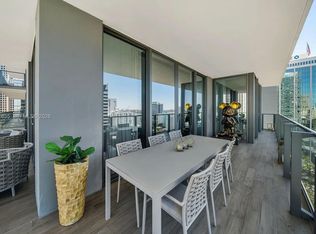 88 SW 7th St APT 1212, Miami, FL 33130