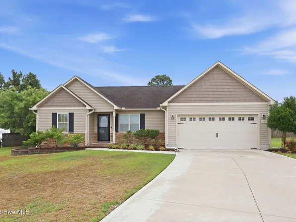 505 Waldorf Court, Hubert, NC 28539