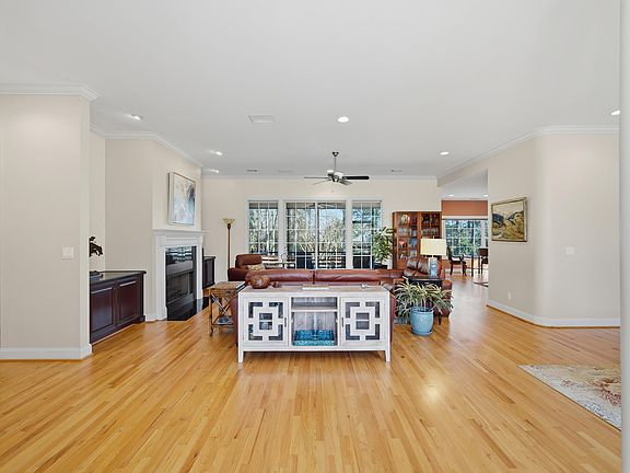 4th image of 356 Forest Pines Rd