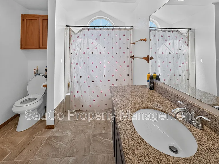 1587 NE 57th Ave — Photo 24
