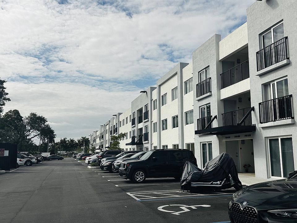 1st image of 14752 NE 6th Ave #310