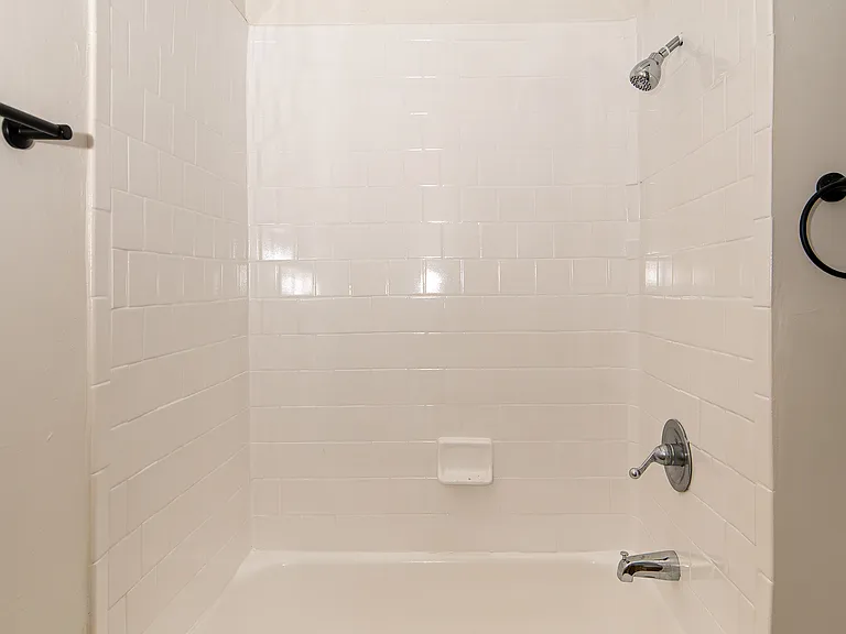 359 Middle St — Photo 17