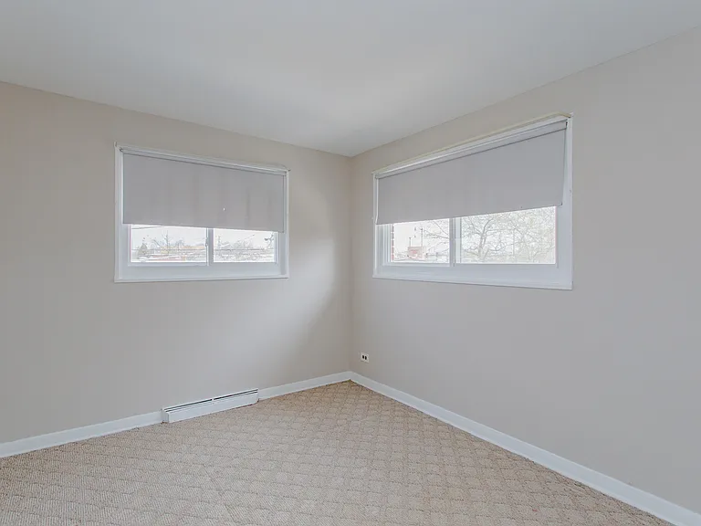 4852 Carol St — Photo 17