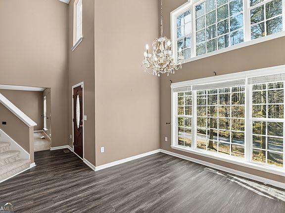 3rd image of 5976 Bowers Rd