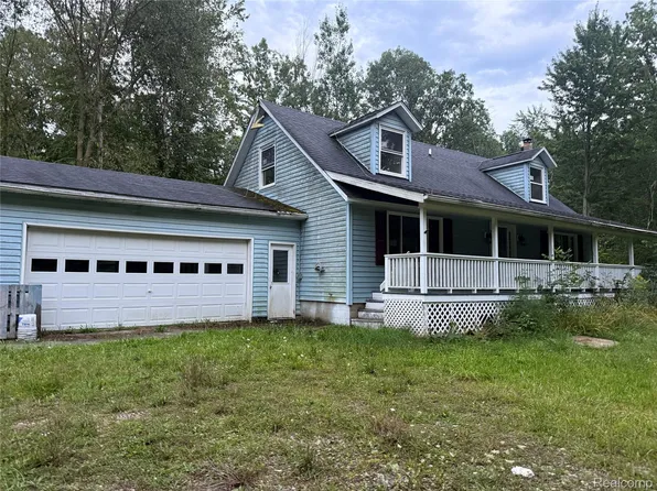 1425 S Cemetery Rd, Deford, MI 48729