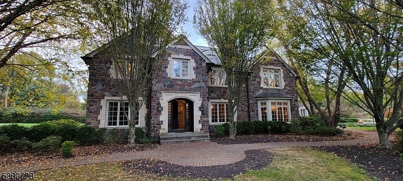 8 Hunting Court, New Vernon, NJ 07976 | Zillow