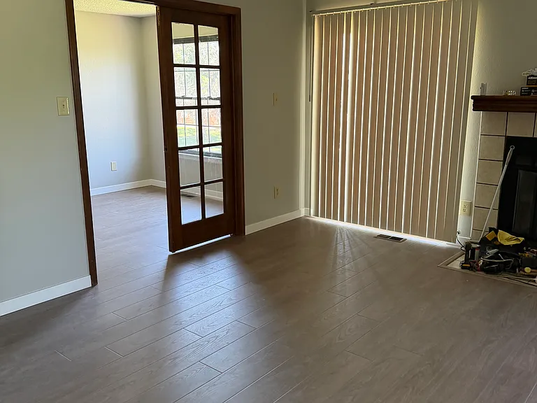4165 E 119th Pl #F — Photo 2