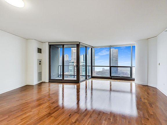 3rd image of 420 E Waterside Dr Unit 2712