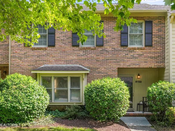 8732 Aragon Ln, Knoxville, TN 37923