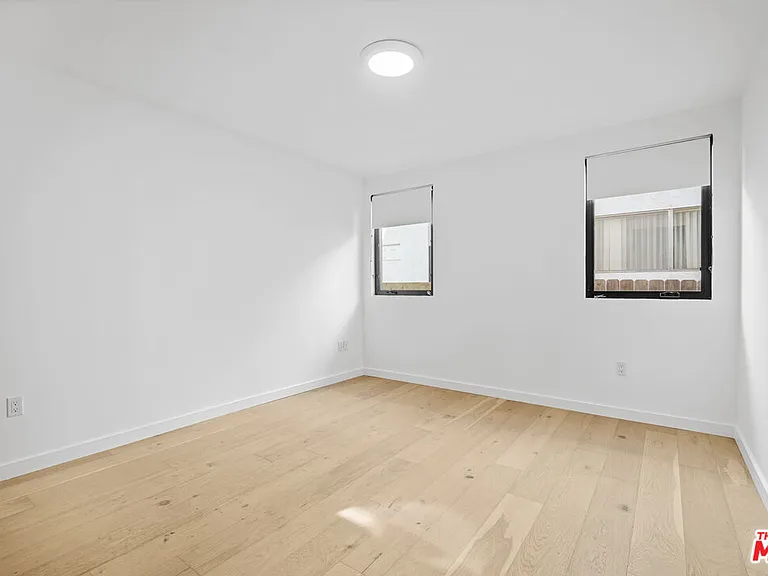 11795 Gateway Blvd #4 — Photo 14