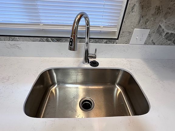 3rd image of 98-830 Noelani St APT 2