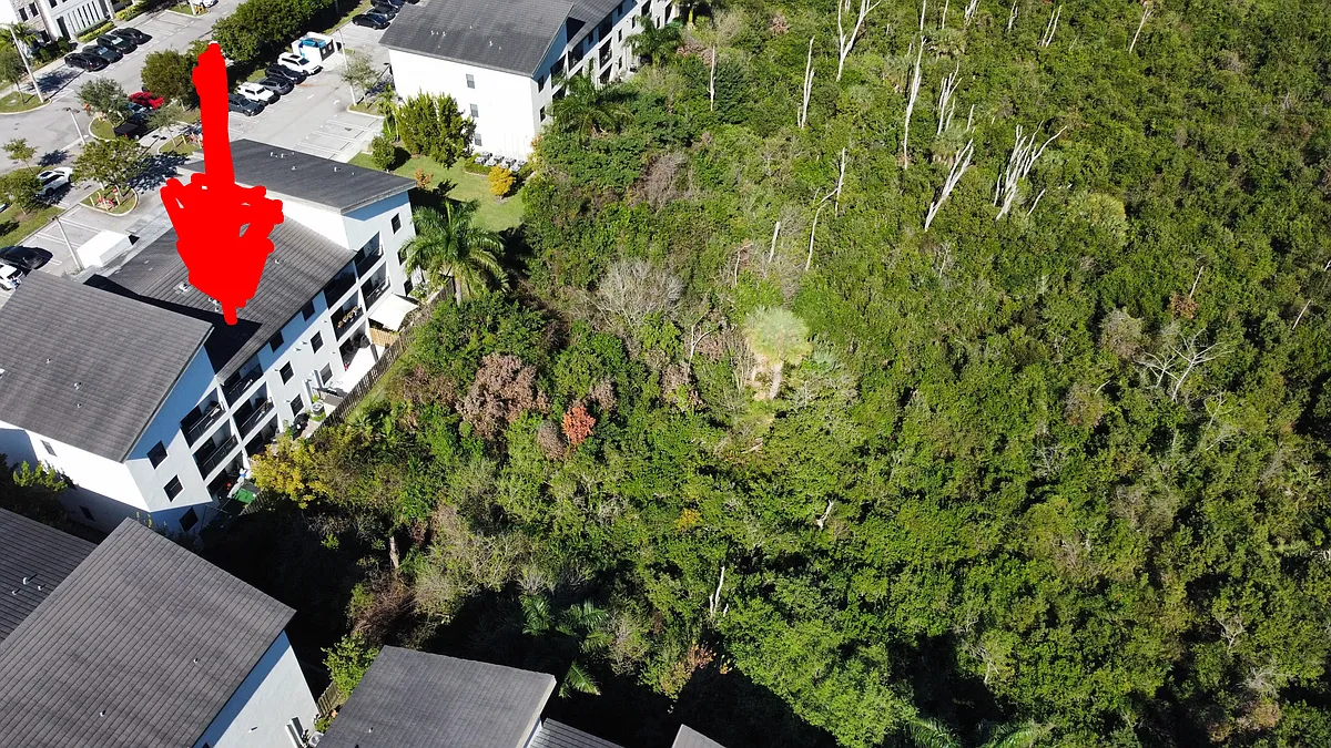 Building Photo - 8055 NW 104th Ave #23