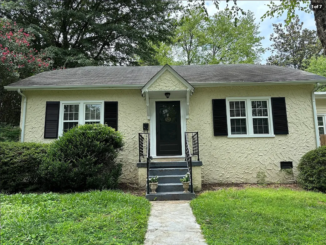 2 bed, 1040 sqft, $2,200 — Photo 1