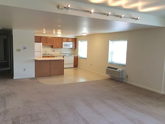 2nd image of 644 George St APT 13