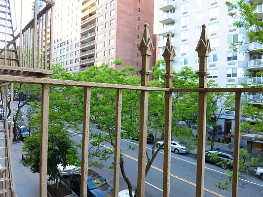 Rented by City & Suburban | media 21