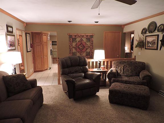 4th image of 131 Anton Dr
