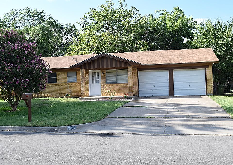 1st image of 765 Oakwood Ave