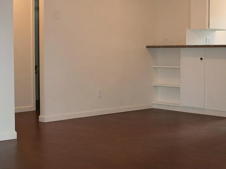 311 Whitesell Ave W #1-2-4 — Photo 14