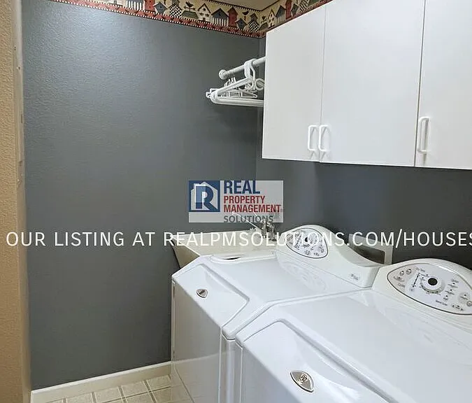 18112 SW Kathy Ct — Photo 40