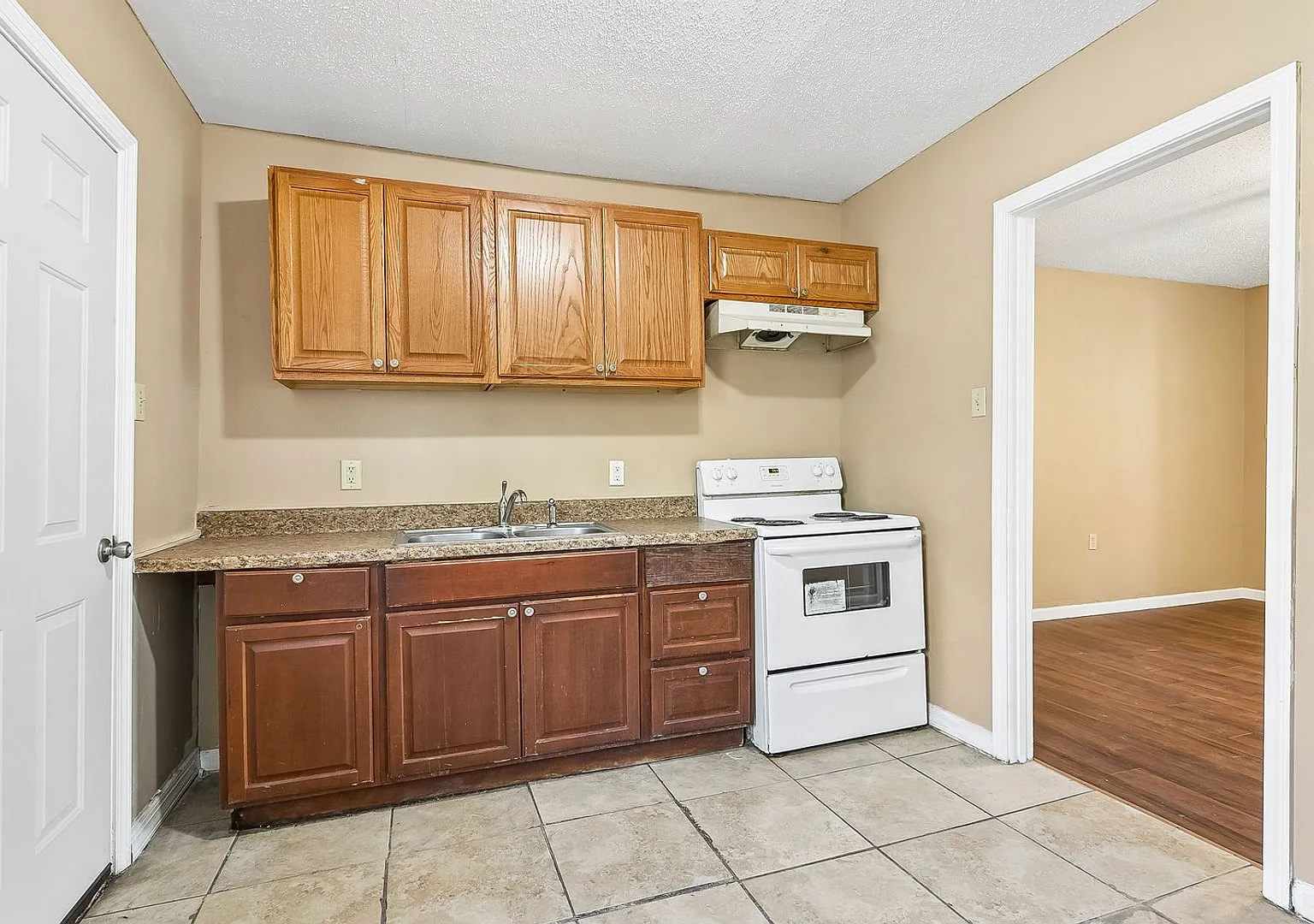 gme2152 — Photo 4