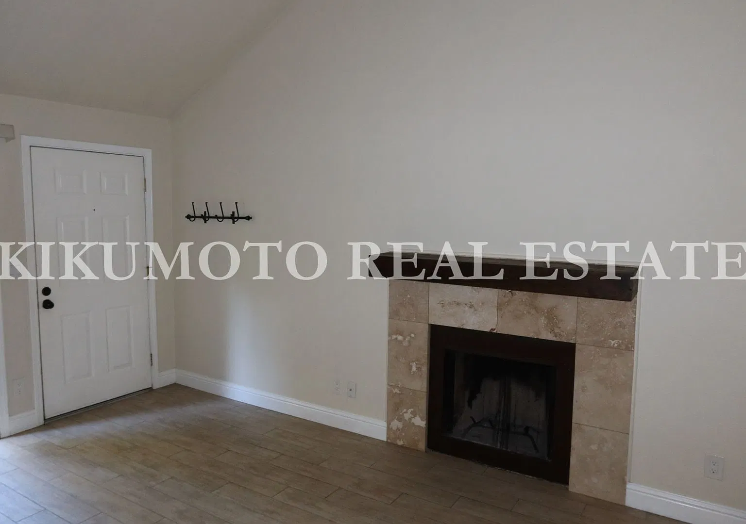 South Land Park Condo - 1 Bedroom, 1 Bath — Photo 2