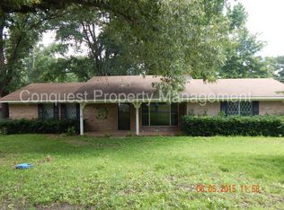 611 North Rd, Fenton, MI 48430