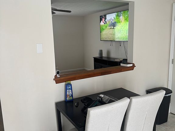 4th image of 414 Wabarto Way