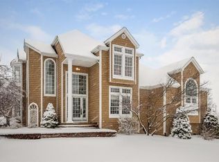 2900 Stein Ct, Ann Arbor, MI 48105