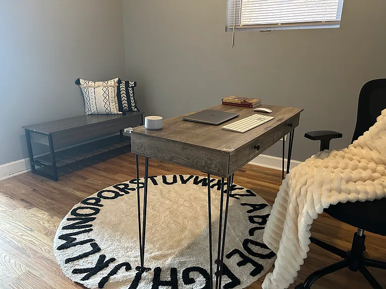 8040 S Maryland Ave #2 — Photo 6