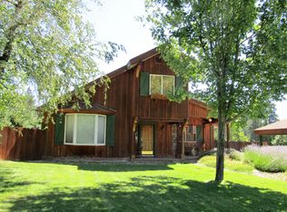 840 Mountain View Ln, Mount Shasta, CA 96067