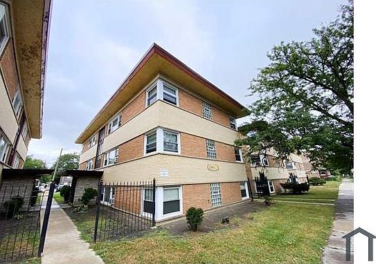 1st image of 2304 W Garfield Blvd #2F