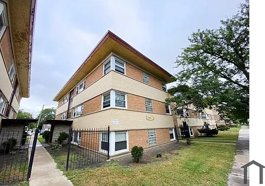 2304 W Garfield Blvd #2F