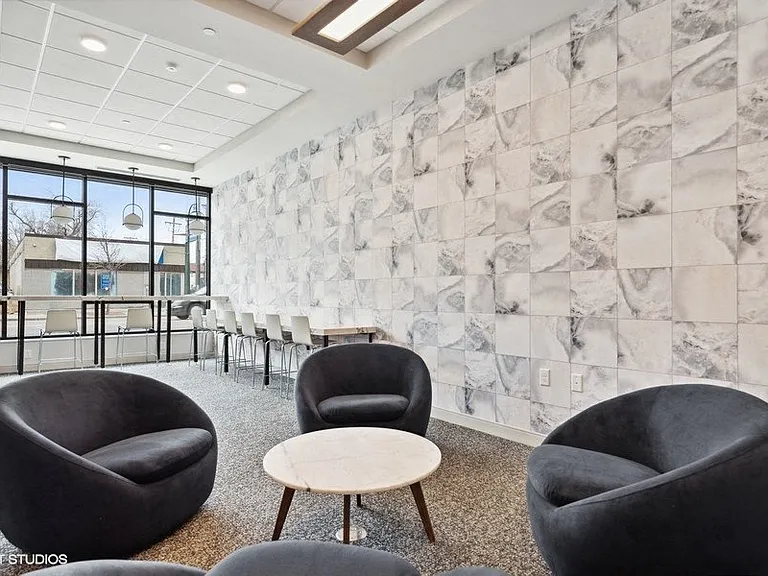Lago Apartments — Photo 21
