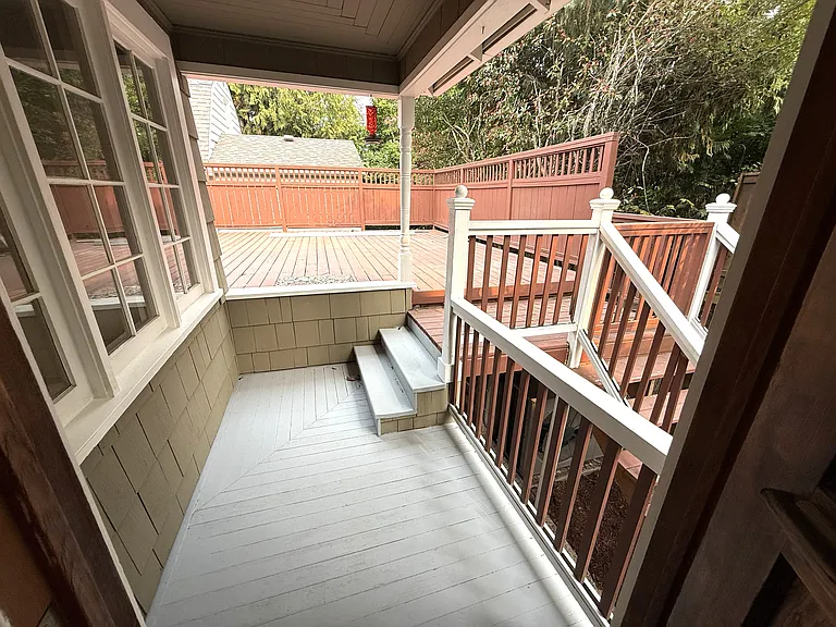 1136 SW Gibbs St #A — Photo 32