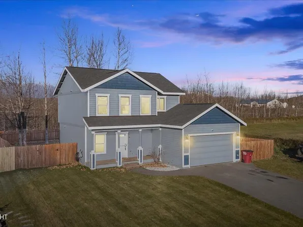 1135 S Felicia St, Palmer, AK 99645
