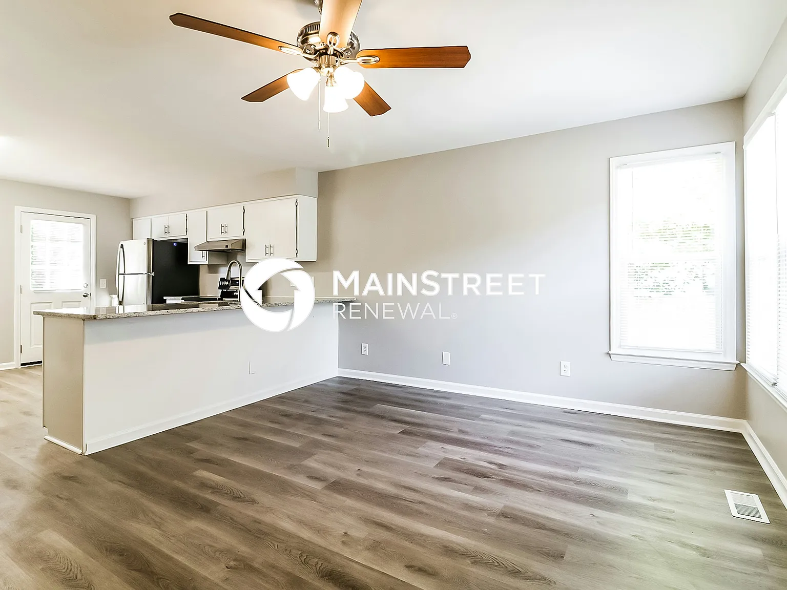 104 Artesian Dr — Photo 3