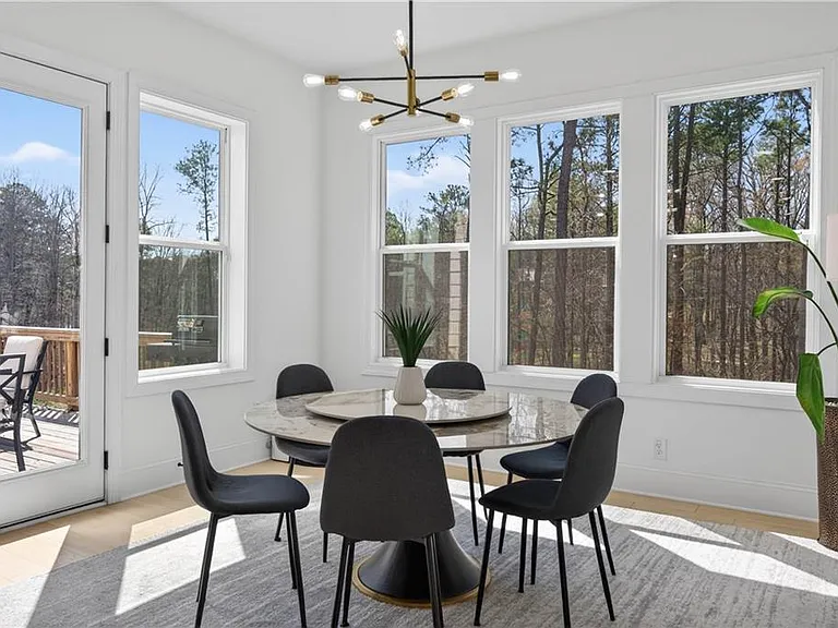 512 Cedar Crest Cir — Photo 15