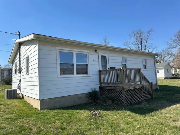 913 N Lindbergh Dr, Bloomington, IN 47404