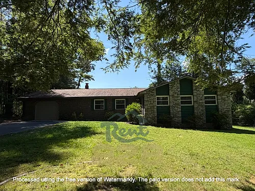 609 Pineland Rd Photo 1