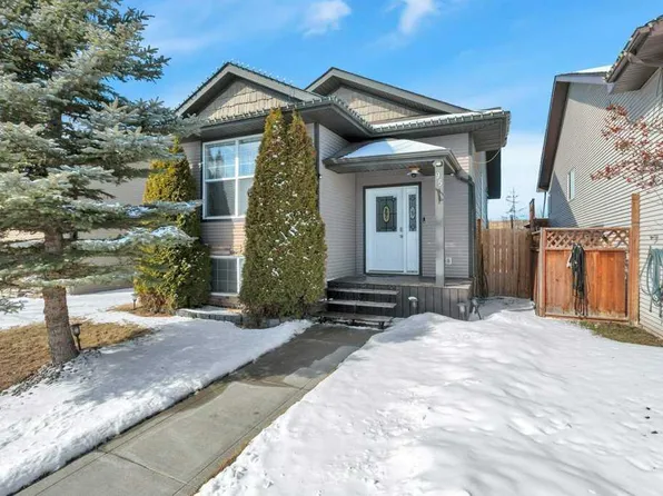 95 SE Jepsen Cres, Red Deer, AB T4P 0A8