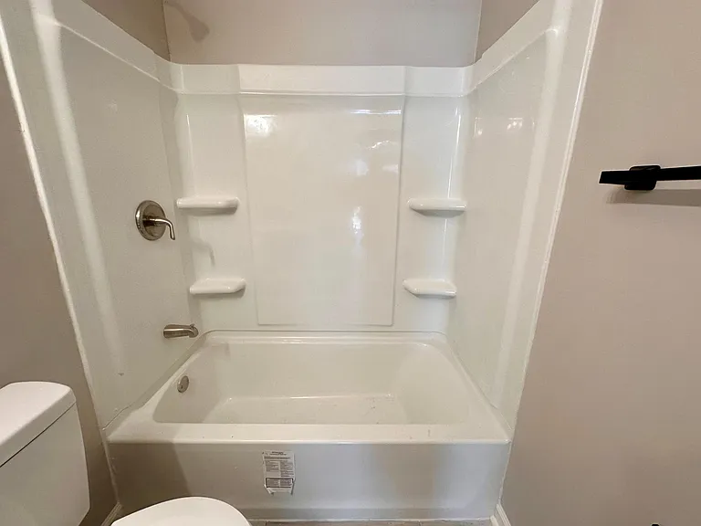 3429 Gardner St #B — Photo 5
