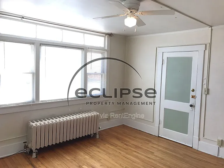711 2nd St #2 — Photo 4